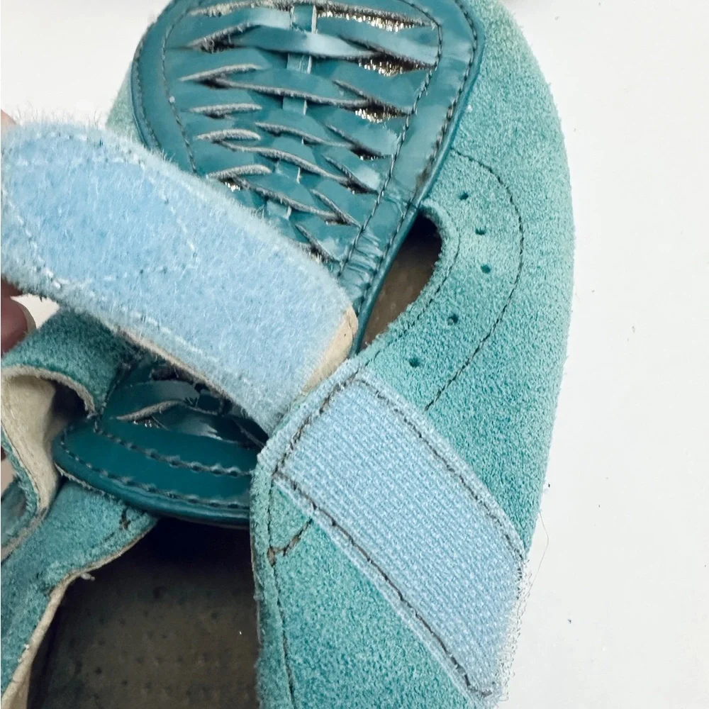 Livie &Luca girls size 11 Mary Jane’s turquoise blue green suede‎